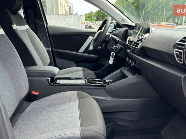 Сітроен С4, об'ємом двигуна 1.2 л та пробігом 0 тис. км за 24411 $, фото 26 на Automoto.ua