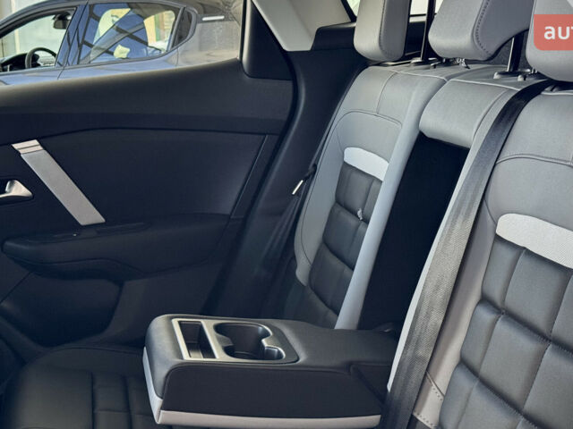 Сітроен С4, об'ємом двигуна 1.2 л та пробігом 0 тис. км за 29036 $, фото 37 на Automoto.ua