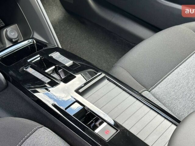 Сітроен С4, об'ємом двигуна 1.2 л та пробігом 0 тис. км за 24411 $, фото 20 на Automoto.ua