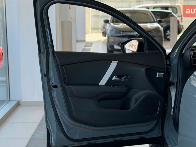 Ситроен С4, объемом двигателя 1.2 л и пробегом 0 тыс. км за 26852 $, фото 13 на Automoto.ua