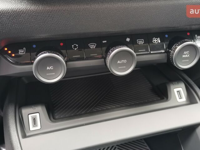 Ситроен С4, объемом двигателя 1.2 л и пробегом 0 тыс. км за 28293 $, фото 28 на Automoto.ua