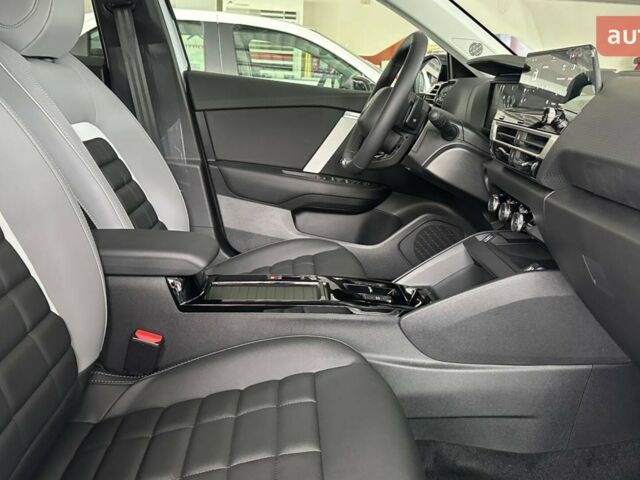 Ситроен С4, объемом двигателя 1.2 л и пробегом 0 тыс. км за 26739 $, фото 24 на Automoto.ua