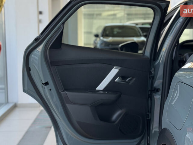 Сітроен С4, об'ємом двигуна 1.2 л та пробігом 0 тис. км за 26864 $, фото 35 на Automoto.ua