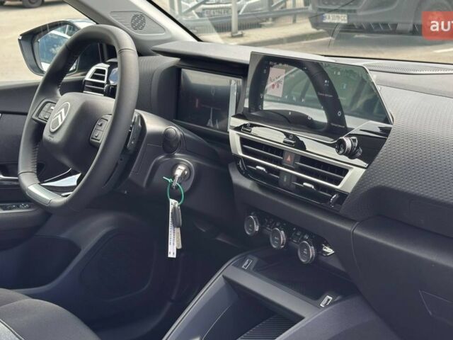Сітроен С4, об'ємом двигуна 1.2 л та пробігом 0 тис. км за 24411 $, фото 25 на Automoto.ua