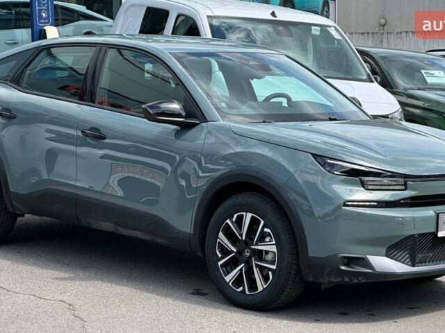 Сітроен С4, об'ємом двигуна 1.2 л та пробігом 0 тис. км за 24411 $, фото 1 на Automoto.ua