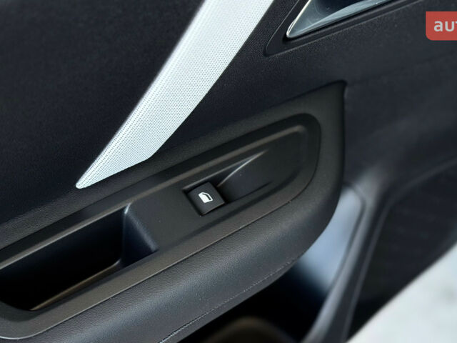 Сітроен С4, об'ємом двигуна 1.2 л та пробігом 0 тис. км за 28401 $, фото 36 на Automoto.ua