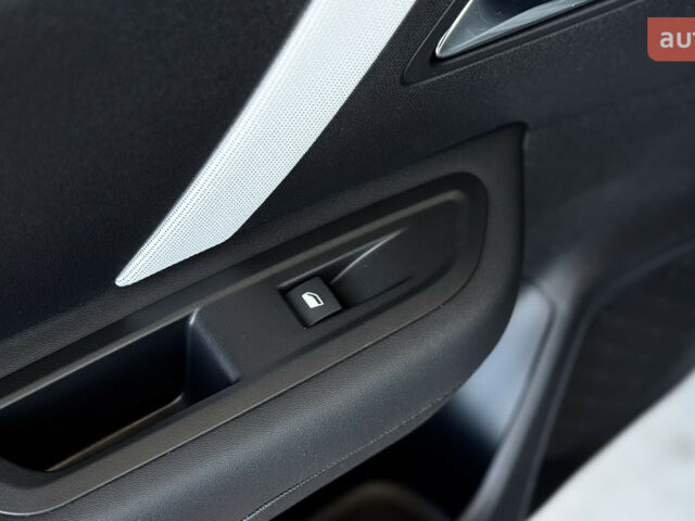 Ситроен С4, объемом двигателя 1.2 л и пробегом 0 тыс. км за 27376 $, фото 36 на Automoto.ua