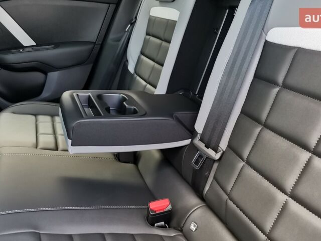 Сітроен С4, об'ємом двигуна 1.2 л та пробігом 0 тис. км за 28756 $, фото 28 на Automoto.ua