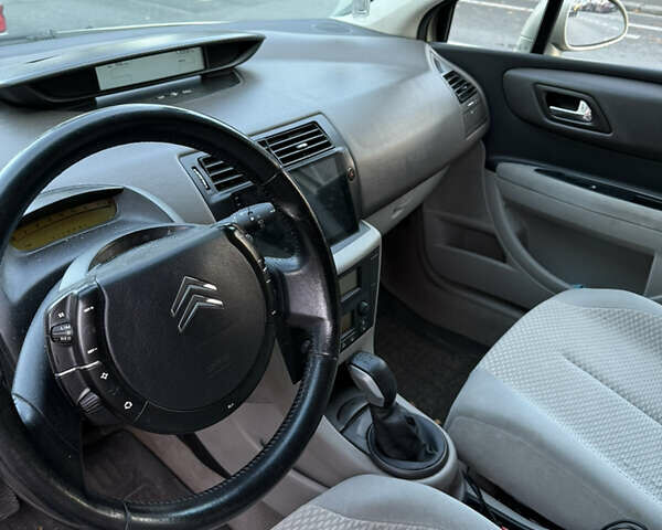 Жовтий Сітроен С4, об'ємом двигуна 1.6 л та пробігом 210 тис. км за 4000 $, фото 4 на Automoto.ua