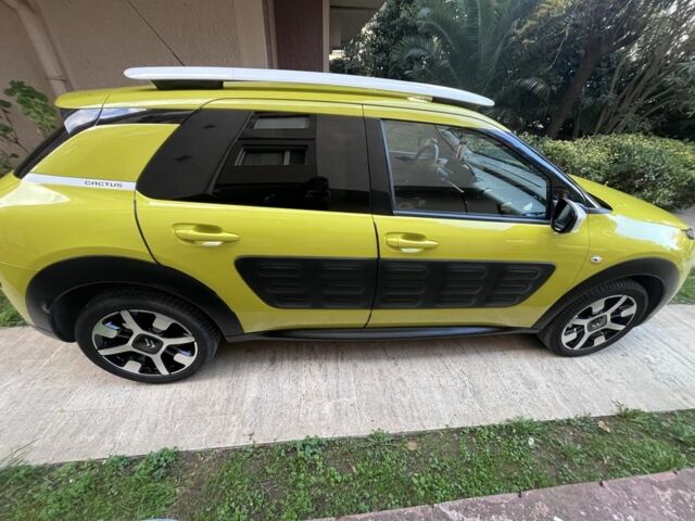 Желтый Ситроен С4, объемом двигателя 1.6 л и пробегом 59 тыс. км за 12000 $, фото 2 на Automoto.ua