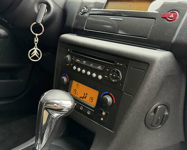 Жовтий Сітроен С4, об'ємом двигуна 1.59 л та пробігом 193 тис. км за 3700 $, фото 31 на Automoto.ua