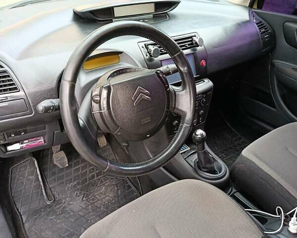 Желтый Ситроен С4, объемом двигателя 0 л и пробегом 152 тыс. км за 3000 $, фото 10 на Automoto.ua