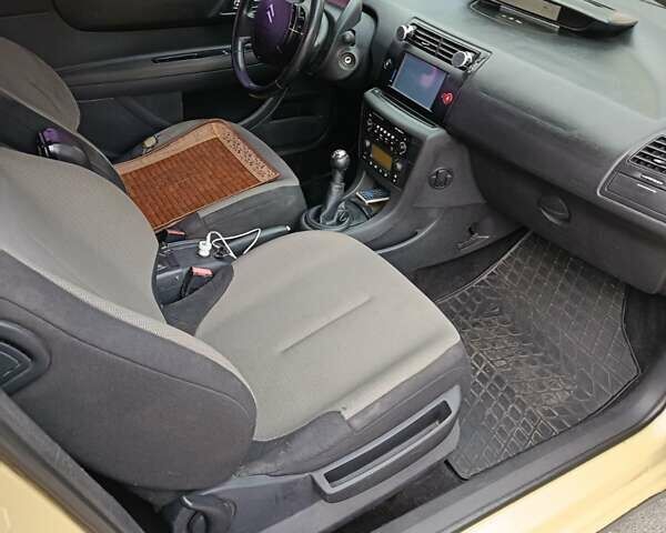 Желтый Ситроен С4, объемом двигателя 0 л и пробегом 152 тыс. км за 3000 $, фото 11 на Automoto.ua