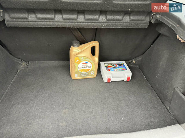 Жовтий Сітроен С4, об'ємом двигуна 1.59 л та пробігом 193 тис. км за 3700 $, фото 20 на Automoto.ua