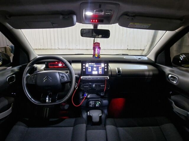 Желтый Ситроен С4, объемом двигателя 1.6 л и пробегом 57 тыс. км за 14000 $, фото 5 на Automoto.ua