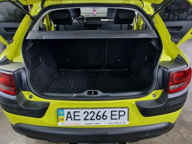 Желтый Ситроен С4, объемом двигателя 1.6 л и пробегом 57 тыс. км за 14000 $, фото 3 на Automoto.ua
