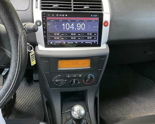 Сірий Сітроен С4, об'ємом двигуна 1.6 л та пробігом 181 тис. км за 5500 $, фото 6 на Automoto.ua
