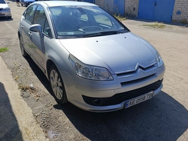 Серый Ситроен С4, объемом двигателя 1.6 л и пробегом 310 тыс. км за 5208 $, фото 2 на Automoto.ua