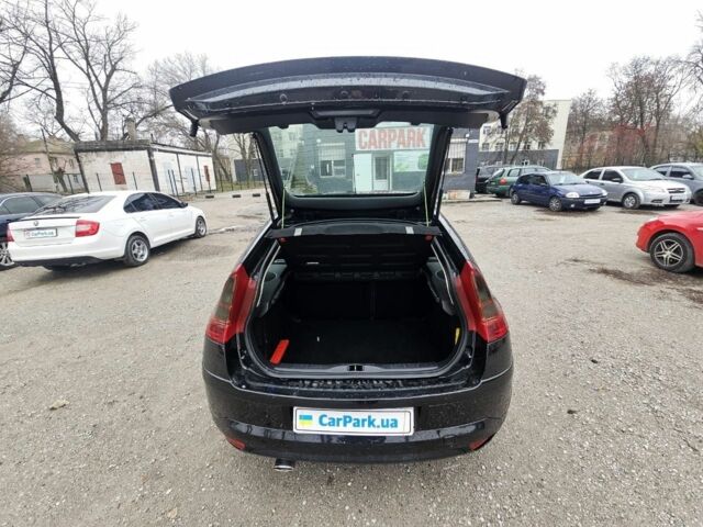 Серый Ситроен С4, объемом двигателя 2 л и пробегом 264 тыс. км за 4900 $, фото 11 на Automoto.ua