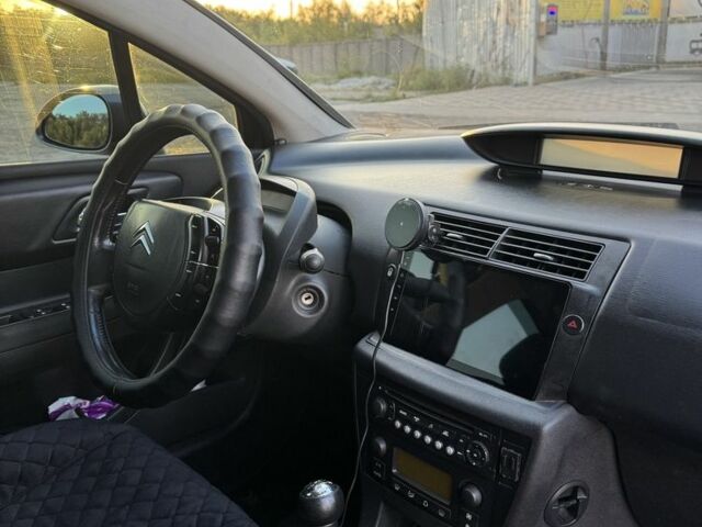 Ситроен С4 2005 в Вольнянске на Automoto.ua Серый Ситроен С4, объемом двигателя 1.6 л и пробегом 287 тыс. км за 4000 $, фото 11 на Automoto.ua