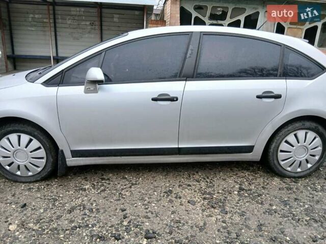 Серый Ситроен С4, объемом двигателя 1.59 л и пробегом 235 тыс. км за 3000 $, фото 3 на Automoto.ua