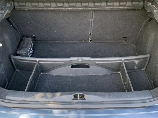 Серый Ситроен С4, объемом двигателя 2 л и пробегом 290 тыс. км за 4500 $, фото 14 на Automoto.ua