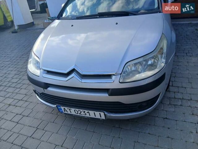 Серый Ситроен С4, объемом двигателя 1.59 л и пробегом 235 тыс. км за 3000 $, фото 2 на Automoto.ua