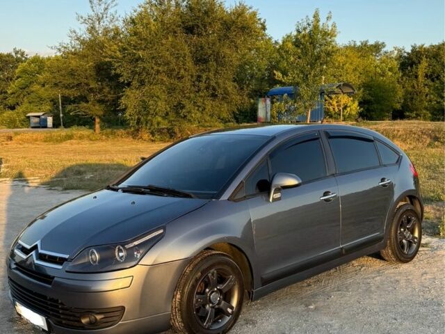 Ситроен С4 2005 в Вольнянске на Automoto.ua Серый Ситроен С4, объемом двигателя 1.6 л и пробегом 287 тыс. км за 4000 $, фото 2 на Automoto.ua