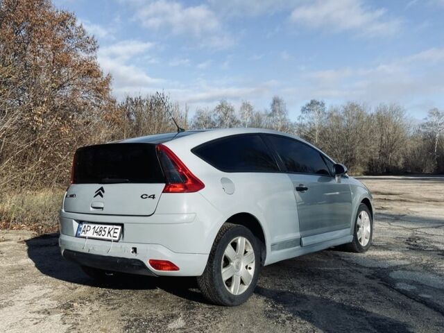 Серый Ситроен С4, объемом двигателя 1.6 л и пробегом 230 тыс. км за 2000 $, фото 2 на Automoto.ua