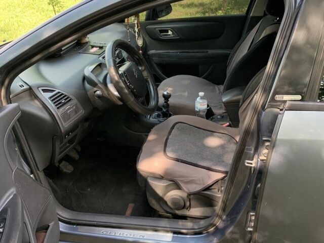 Серый Ситроен С4, объемом двигателя 2 л и пробегом 290 тыс. км за 4500 $, фото 18 на Automoto.ua