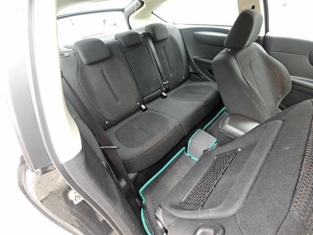 Серый Ситроен С4, объемом двигателя 2 л и пробегом 264 тыс. км за 4900 $, фото 8 на Automoto.ua