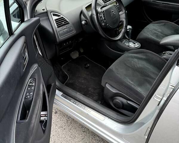 Сірий Сітроен С4, об'ємом двигуна 2 л та пробігом 148 тис. км за 6300 $, фото 8 на Automoto.ua