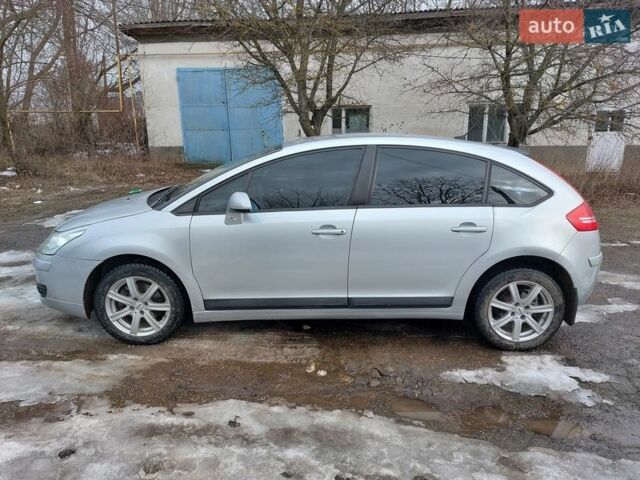 Серый Ситроен С4, объемом двигателя 1.6 л и пробегом 247 тыс. км за 4350 $, фото 3 на Automoto.ua