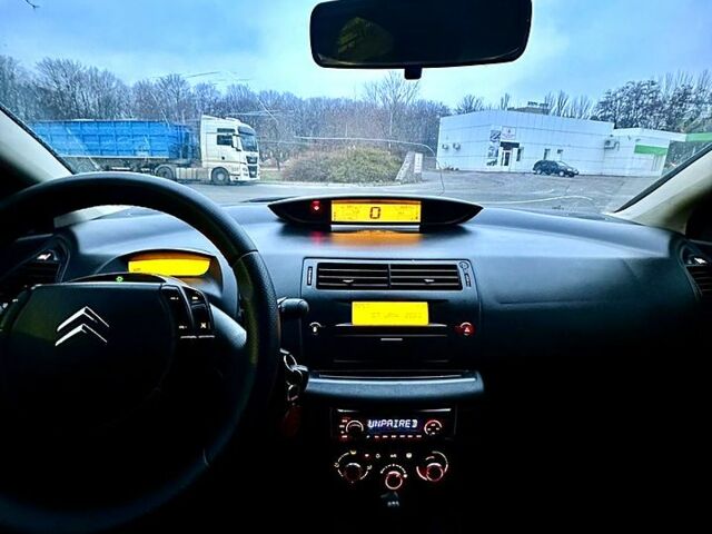 Сірий Сітроен С4, об'ємом двигуна 1.6 л та пробігом 26200 тис. км за 4099 $, фото 6 на Automoto.ua