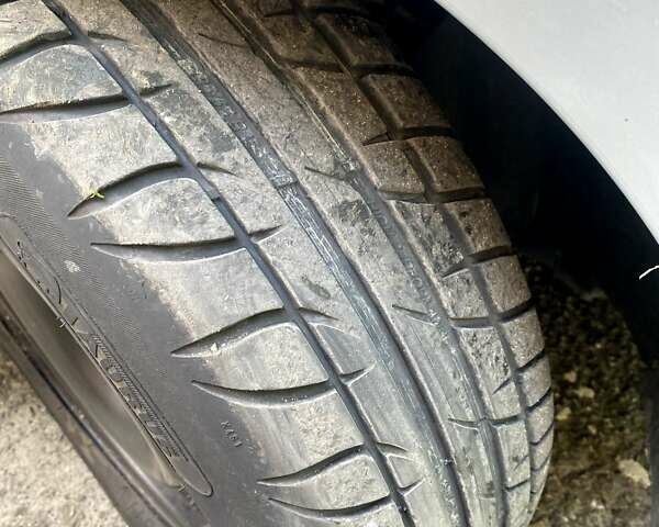 Серый Ситроен С4, объемом двигателя 1.36 л и пробегом 223 тыс. км за 3500 $, фото 15 на Automoto.ua