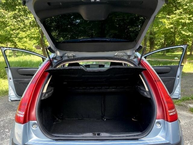 Сірий Сітроен С4, об'ємом двигуна 1.4 л та пробігом 230 тис. км за 3150 $, фото 13 на Automoto.ua