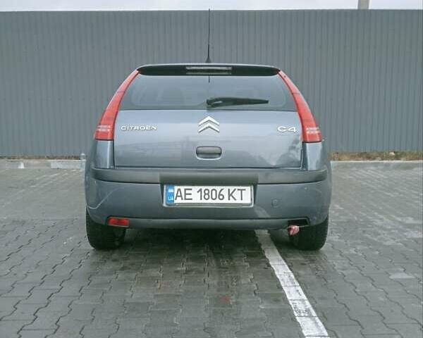 Серый Ситроен С4, объемом двигателя 1.59 л и пробегом 253 тыс. км за 3500 $, фото 2 на Automoto.ua