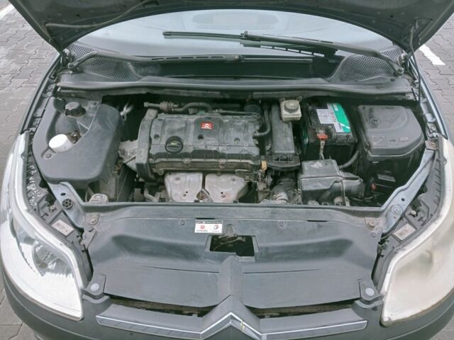 Серый Ситроен С4, объемом двигателя 1.6 л и пробегом 253 тыс. км за 4000 $, фото 13 на Automoto.ua