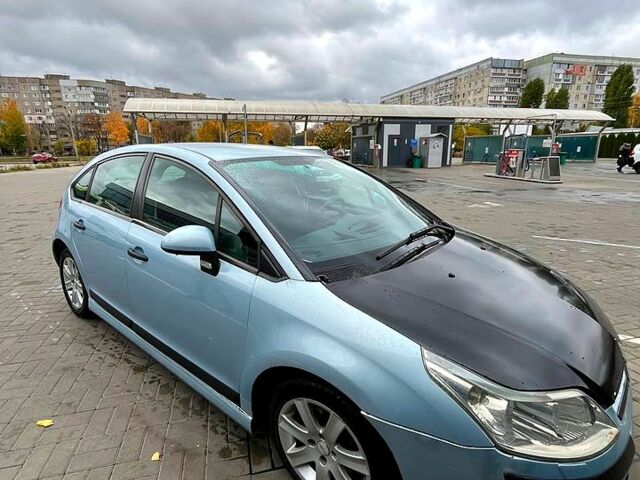 Серый Ситроен С4, объемом двигателя 1.6 л и пробегом 288 тыс. км за 3500 $, фото 9 на Automoto.ua