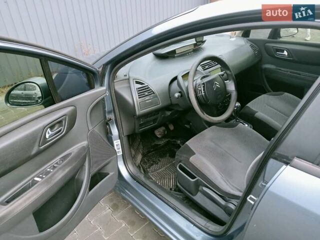 Серый Ситроен С4, объемом двигателя 1.59 л и пробегом 253 тыс. км за 3500 $, фото 11 на Automoto.ua