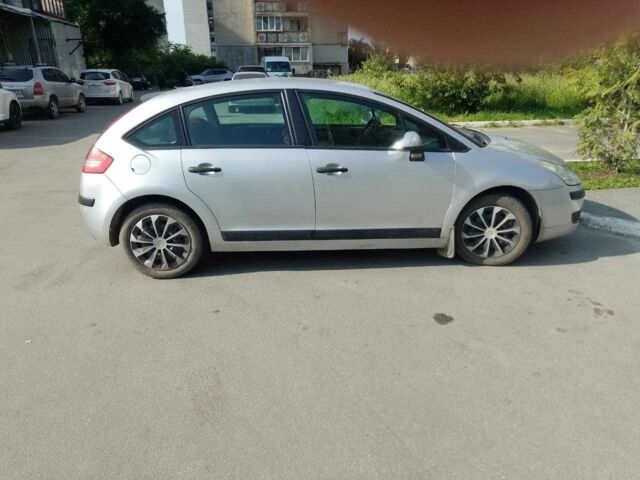 Серый Ситроен С4, объемом двигателя 1.59 л и пробегом 243 тыс. км за 4800 $, фото 5 на Automoto.ua