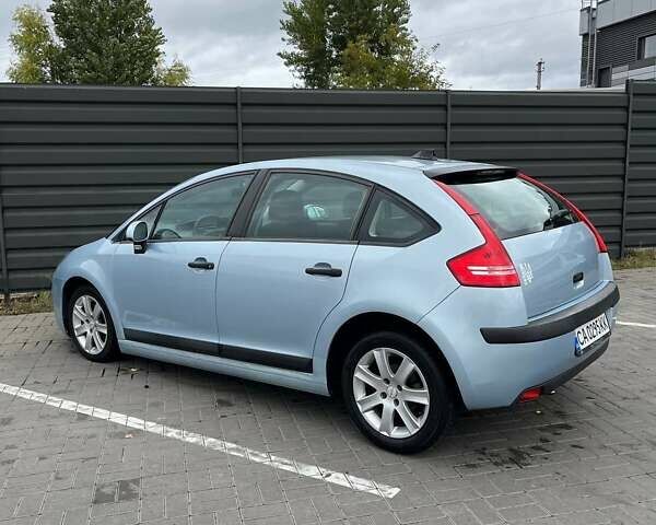 Серый Ситроен С4, объемом двигателя 1.6 л и пробегом 288 тыс. км за 3500 $, фото 8 на Automoto.ua