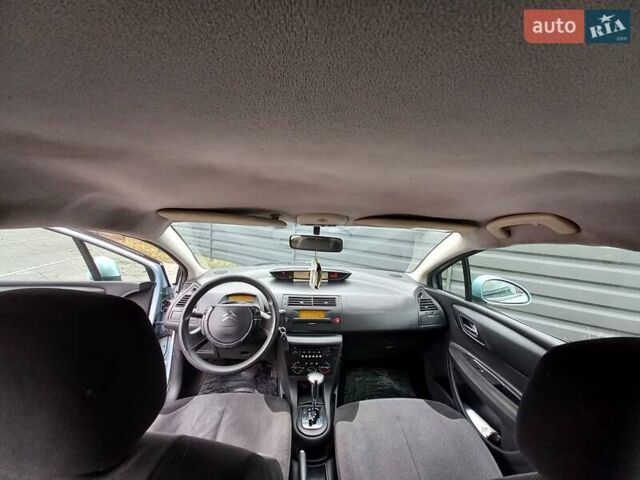 Серый Ситроен С4, объемом двигателя 1.6 л и пробегом 288 тыс. км за 3500 $, фото 13 на Automoto.ua