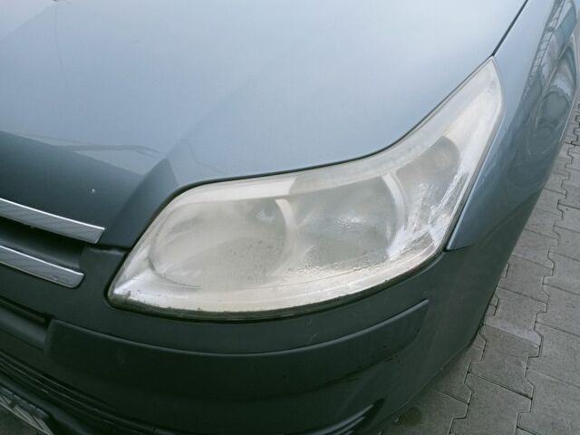 Серый Ситроен С4, объемом двигателя 1.6 л и пробегом 253 тыс. км за 4000 $, фото 10 на Automoto.ua