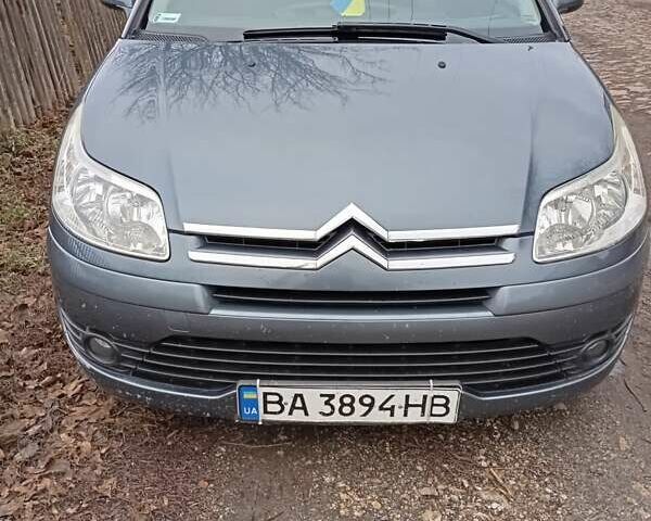 Серый Ситроен С4, объемом двигателя 1.6 л и пробегом 270 тыс. км за 4700 $, фото 1 на Automoto.ua