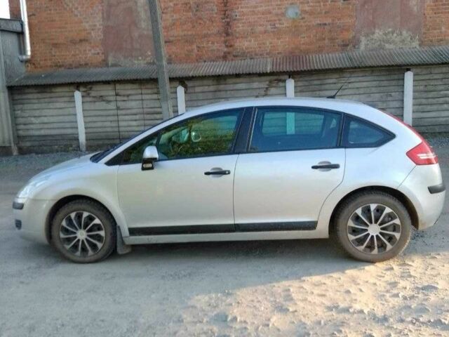 Серый Ситроен С4, объемом двигателя 1.59 л и пробегом 243 тыс. км за 4800 $, фото 4 на Automoto.ua