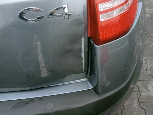 Серый Ситроен С4, объемом двигателя 1.6 л и пробегом 253 тыс. км за 4000 $, фото 8 на Automoto.ua