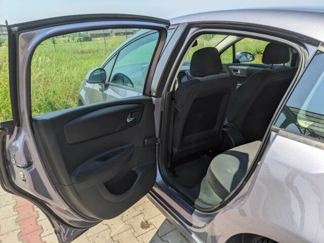 Сірий Сітроен С4, об'ємом двигуна 1.4 л та пробігом 162 тис. км за 4300 $, фото 11 на Automoto.ua