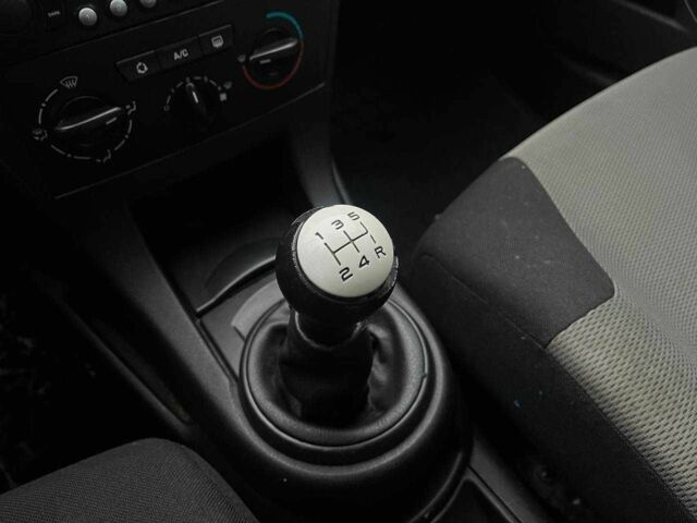 Серый Ситроен С4, объемом двигателя 1.4 л и пробегом 239 тыс. км за 4390 $, фото 23 на Automoto.ua