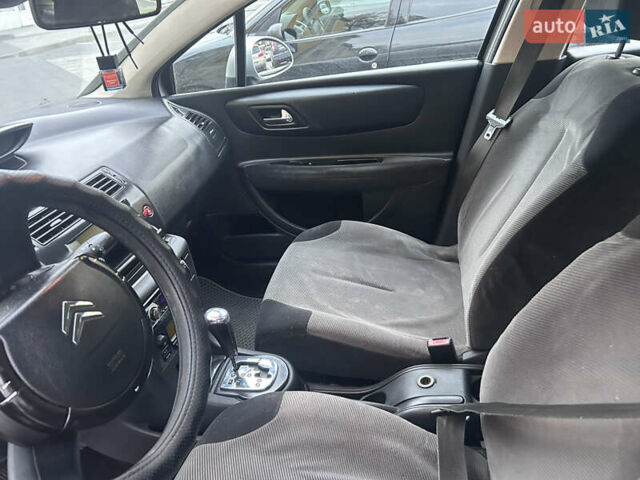 Ситроен С4 2007 в Тернополе на Automoto.ua Серый Ситроен С4, объемом двигателя 1.59 л и пробегом 176 тыс. км за 3200 $, фото 8 на Automoto.ua